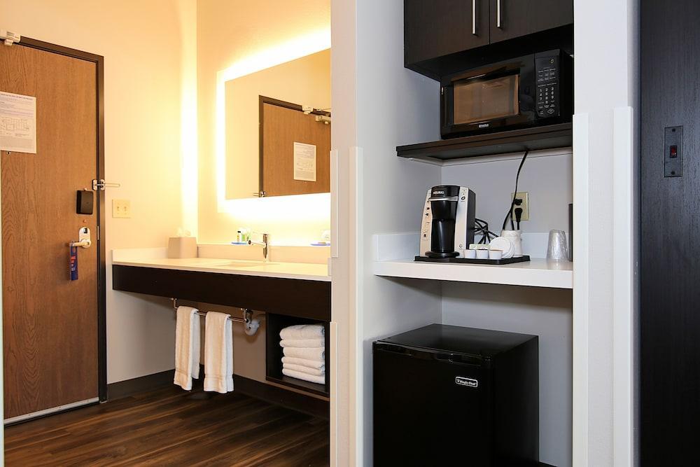 Holiday Inn Express Hotel & Suites Ashland By Ihg Dış mekan fotoğraf