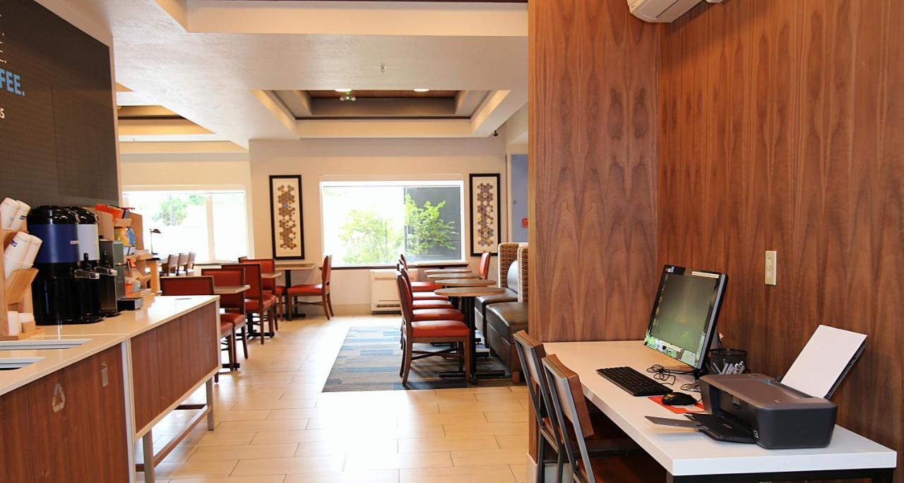 Holiday Inn Express Hotel & Suites Ashland By Ihg Dış mekan fotoğraf